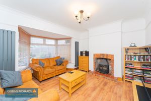 Lounge- click for photo gallery